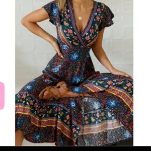 Gorgeous floral print boho maxi